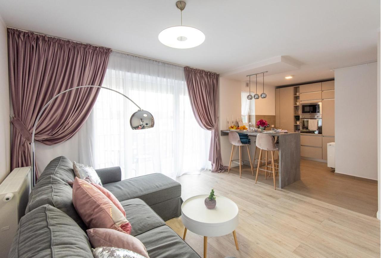 Zen Apartments Brasov Luaran gambar
