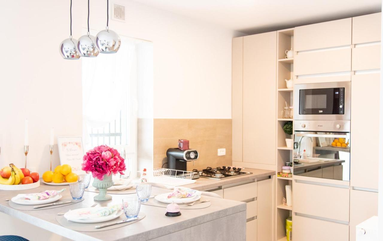 Zen Apartments Brasov Luaran gambar